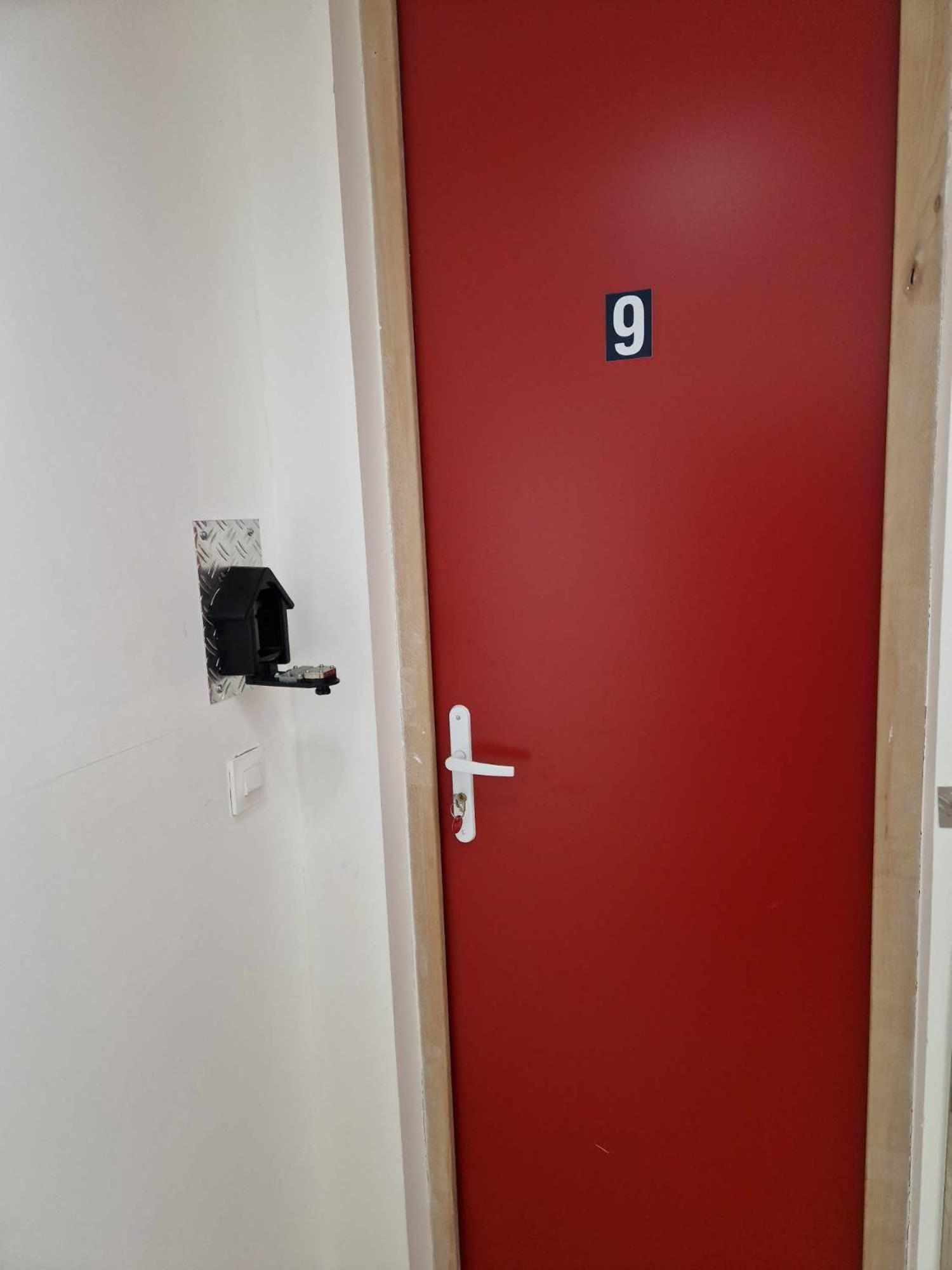 09 - Joli studio neuf avec vue sur jardin arboré et parking privatif gratuit Razac-sur-lʼIsle Exterior foto