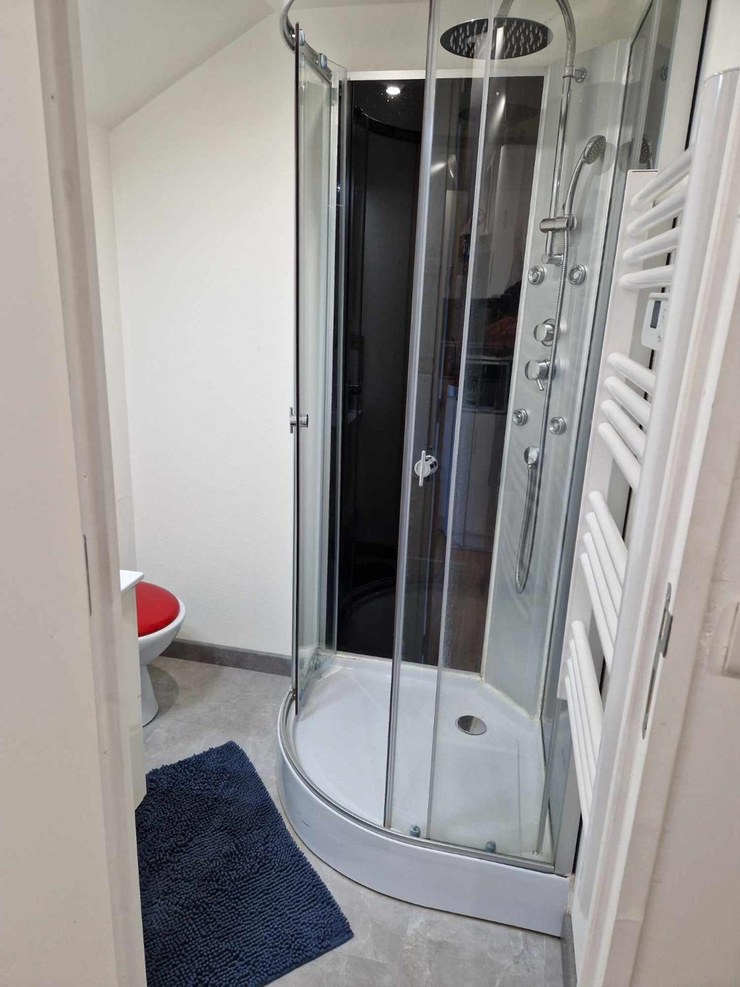 09 - Joli studio neuf avec vue sur jardin arboré et parking privatif gratuit Razac-sur-lʼIsle Exterior foto