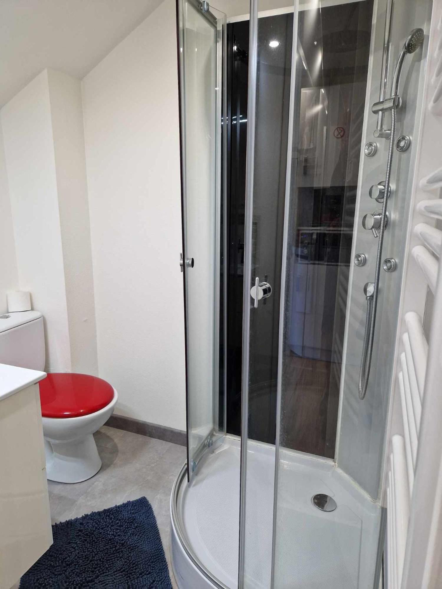 09 - Joli studio neuf avec vue sur jardin arboré et parking privatif gratuit Razac-sur-lʼIsle Exterior foto