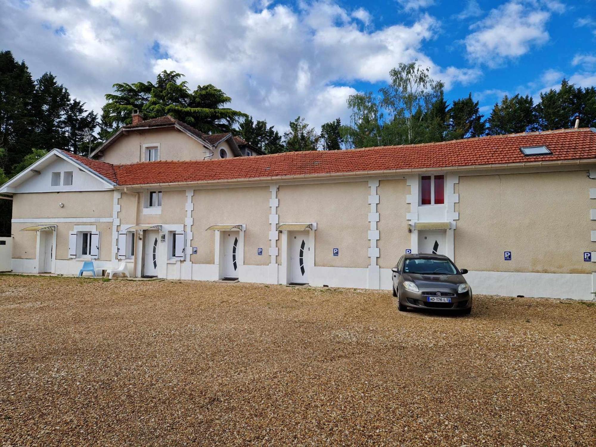 09 - Joli studio neuf avec vue sur jardin arboré et parking privatif gratuit Razac-sur-lʼIsle Exterior foto