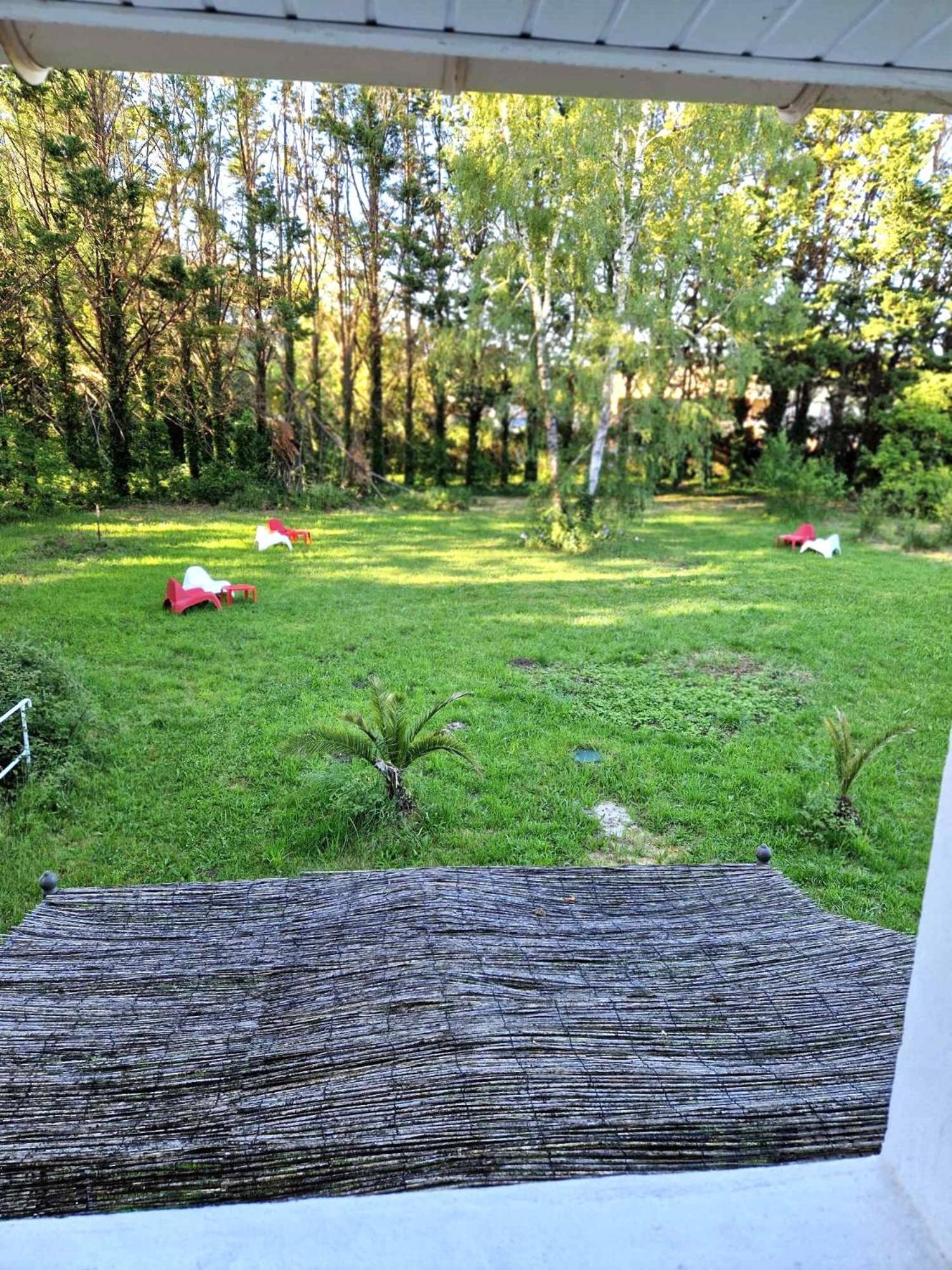 09 - Joli studio neuf avec vue sur jardin arboré et parking privatif gratuit Razac-sur-lʼIsle Exterior foto