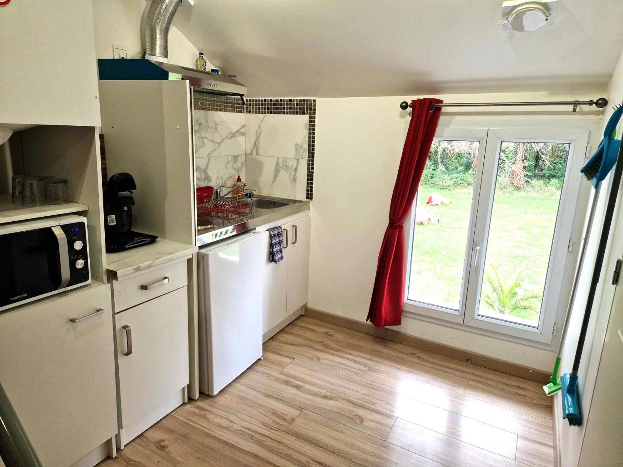 09 - Joli studio neuf avec vue sur jardin arboré et parking privatif gratuit Razac-sur-lʼIsle Exterior foto