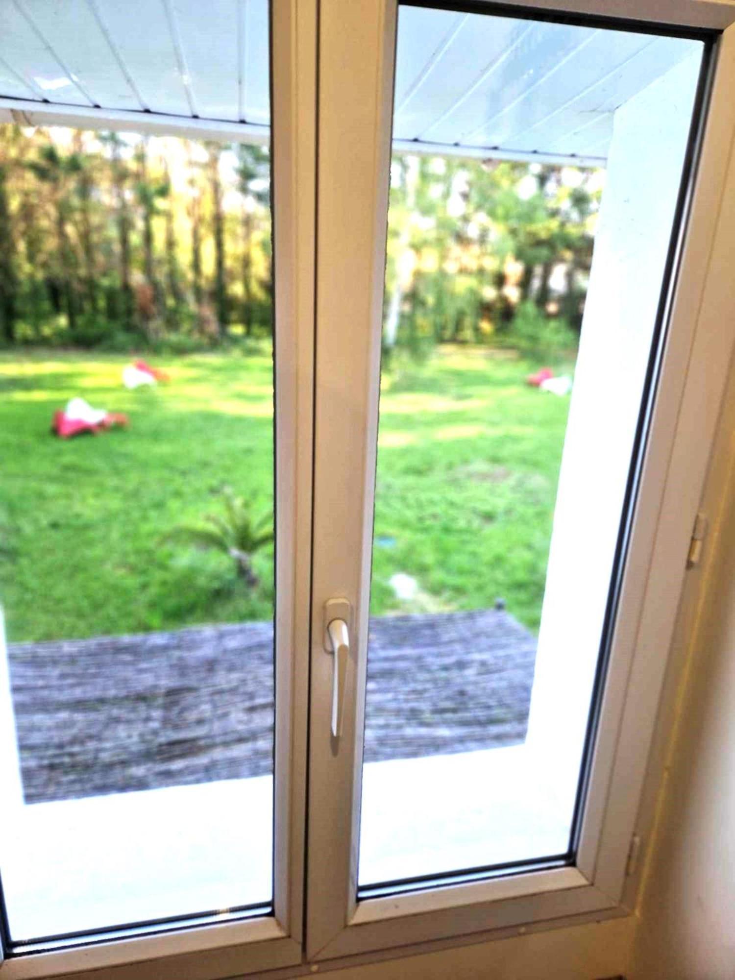 09 - Joli studio neuf avec vue sur jardin arboré et parking privatif gratuit Razac-sur-lʼIsle Exterior foto